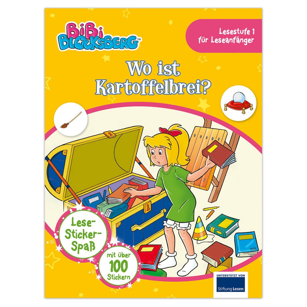 Ein Cartoon-Mädchen schaut in eine Truhe voller Bücher und Spielsachen mit dem Text „Wo ist Kartoffelbrei?“ auf gelbem Hintergrund.